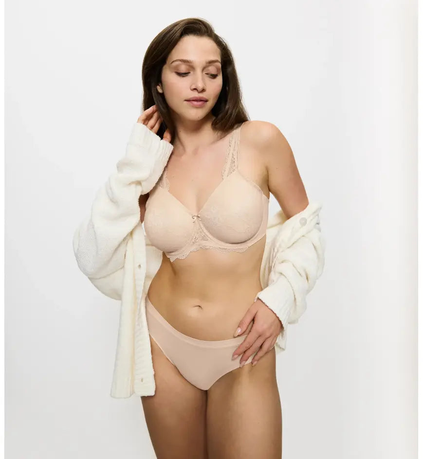 Contouring Sensation Minimiser Bra in Black & Nude