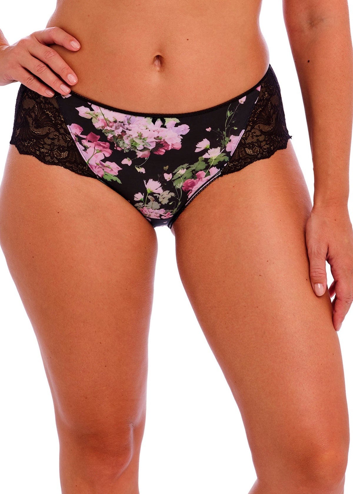 Lucia Short in Sweet Pea