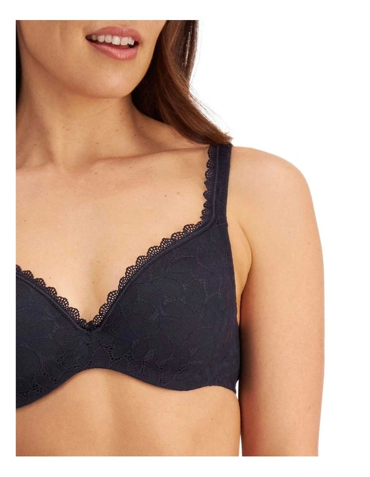 Berlei There Lace Contour Bra in Navy