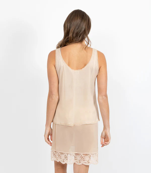 Classic Camisole with Built-up Shoulders in Nude