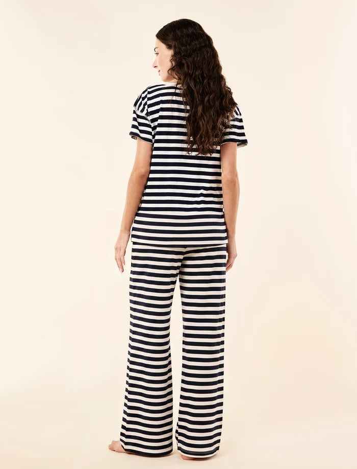 Jada Organic Cotton Tee & Pant Set
