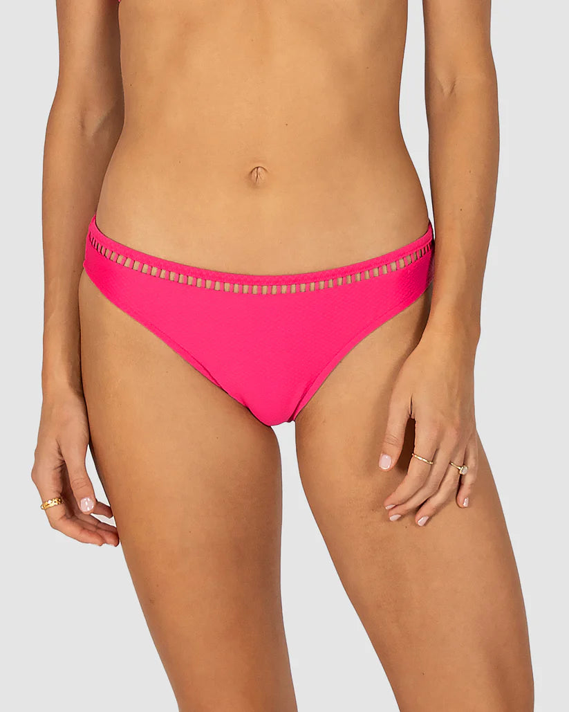 Rococco Ladder Lace Regular Bikini Bottom in Dragonfruit