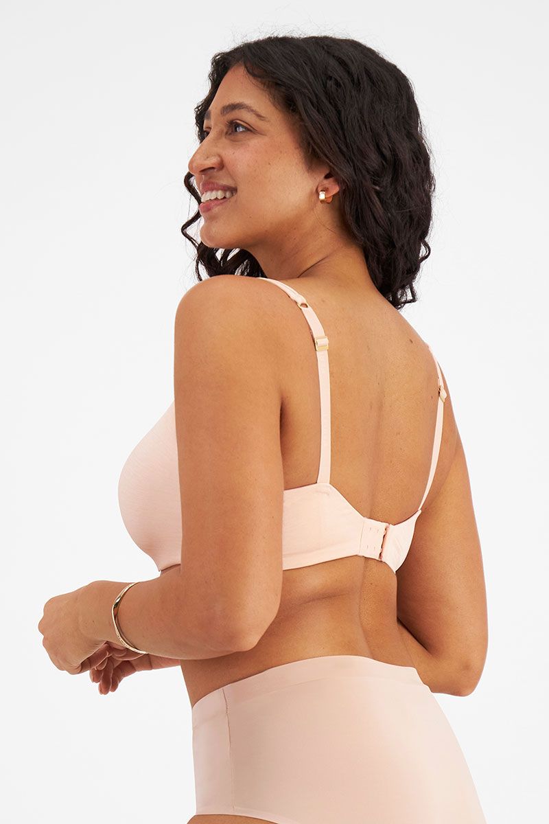 Barely There Contour Bra in Cream Blush