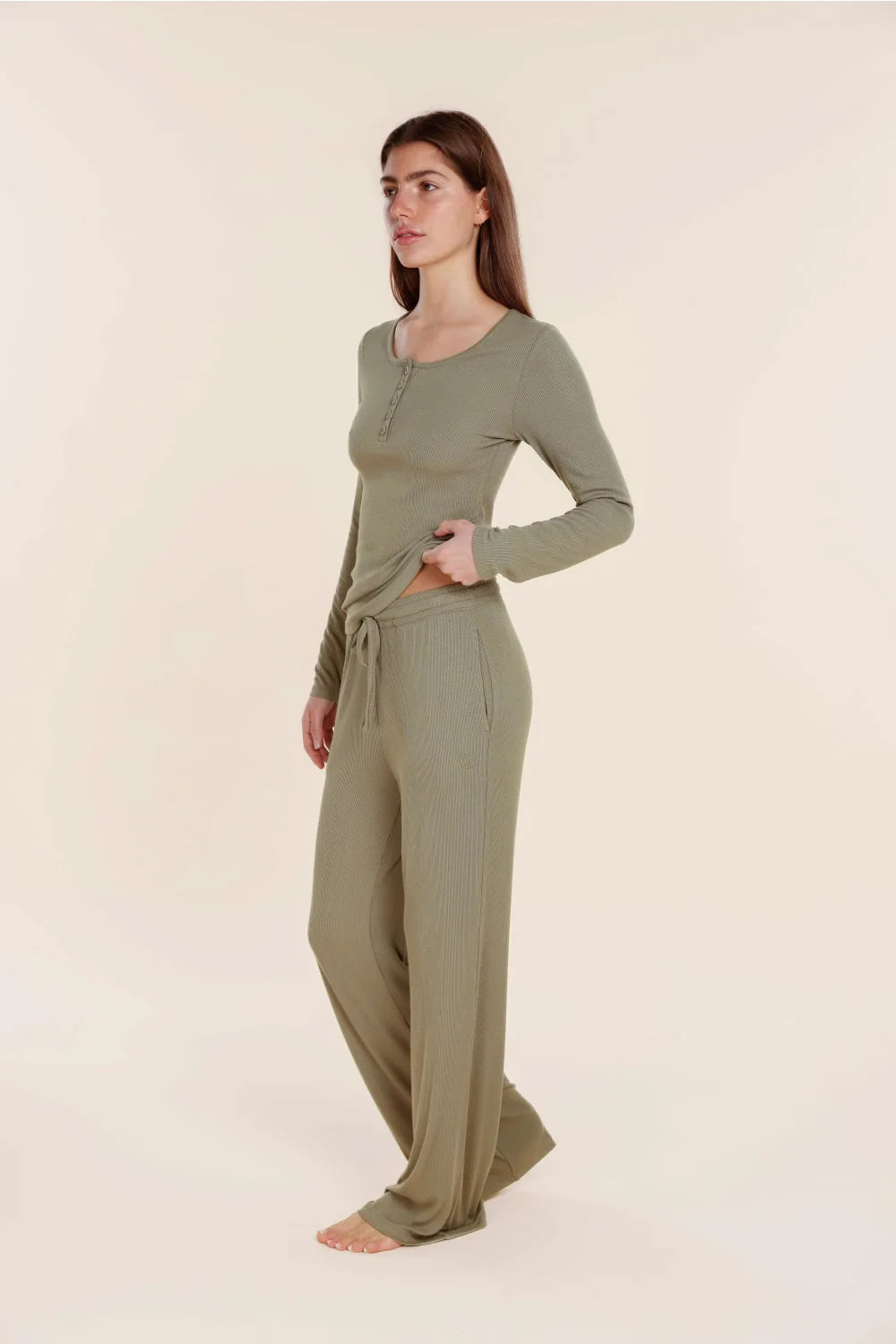 Lille Ribbed Long Sleeve Henley Top in Olive