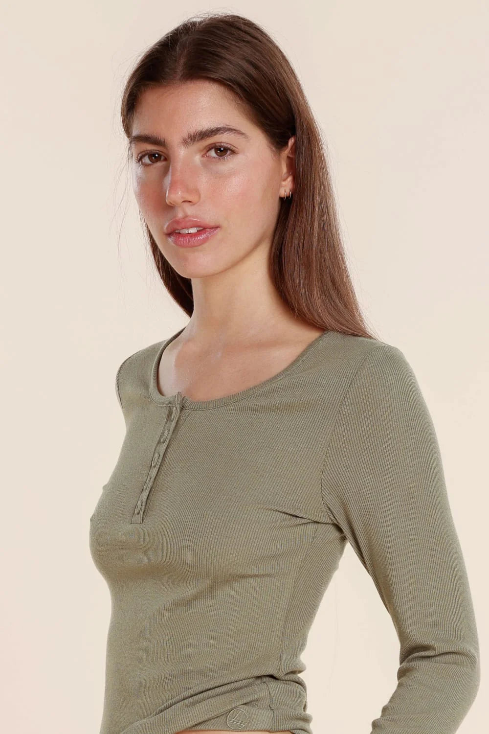 Lille Ribbed Long Sleeve Henley Top in Olive