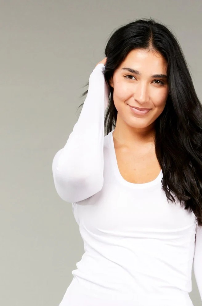 Scoop neck long sleeve