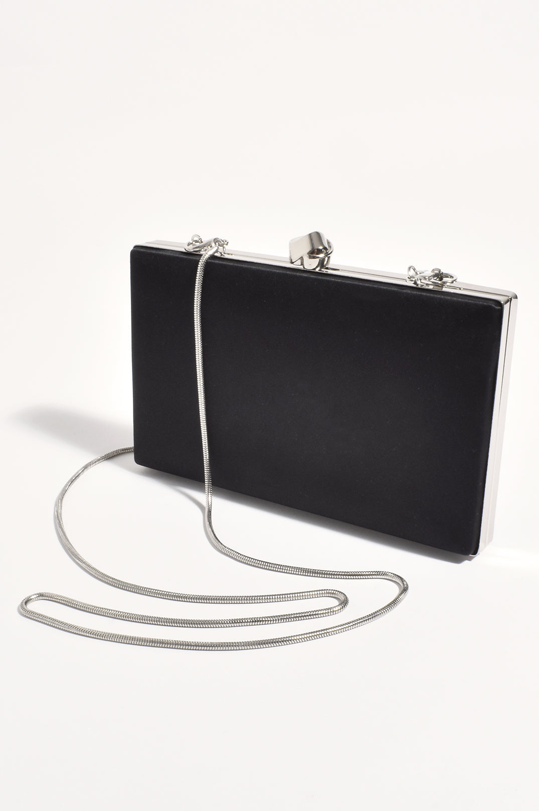 Mira Structured Clutch