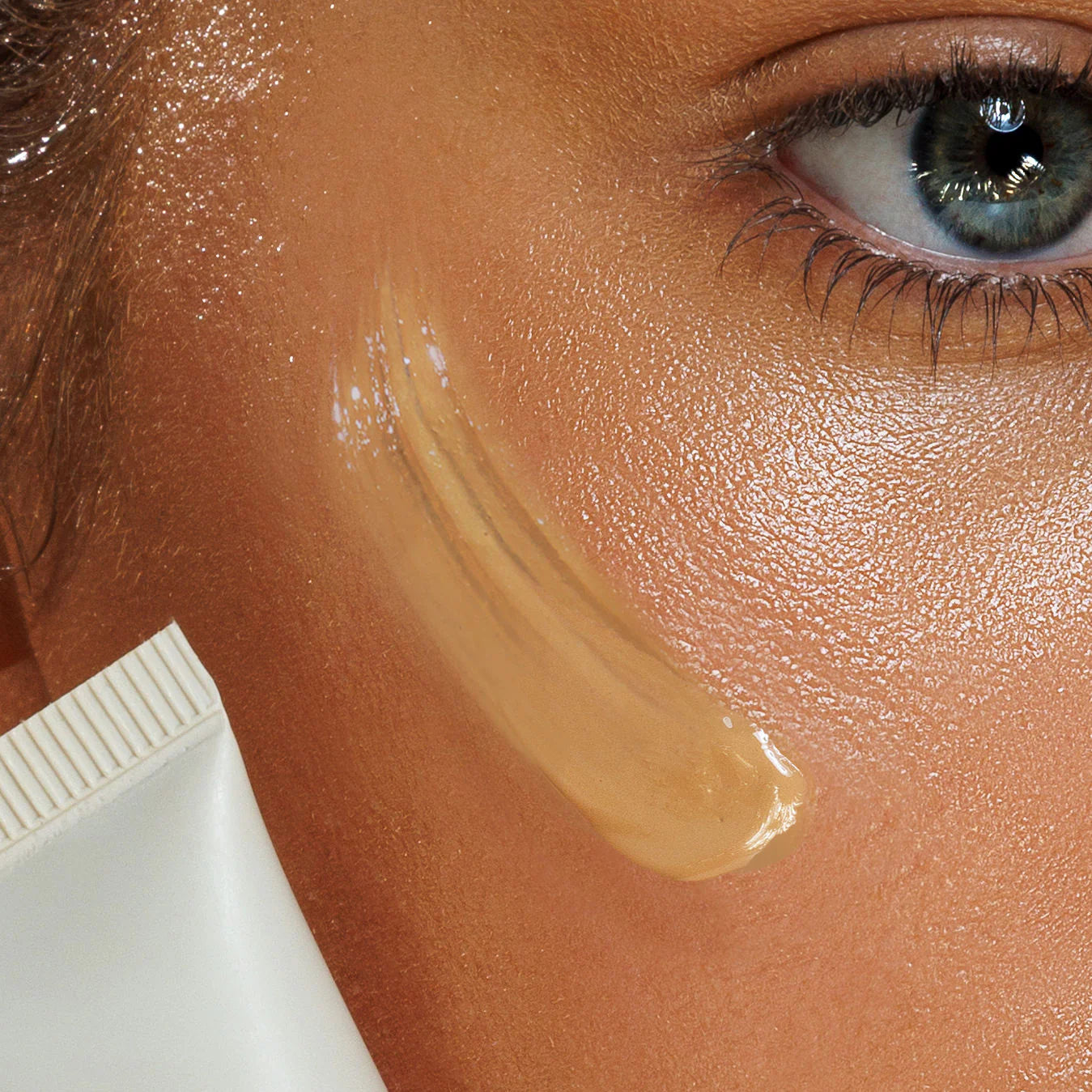 SPF 50 Natural Tinted Moisturiser - Light/Medium