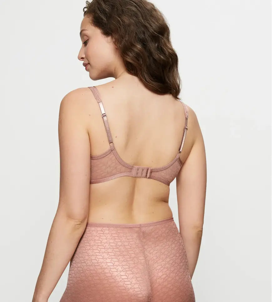 SIGNATURE SHEER MINIMISER BRA