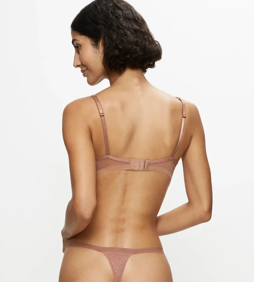 SIGNATURE SHEER WIRED PADDED BRA