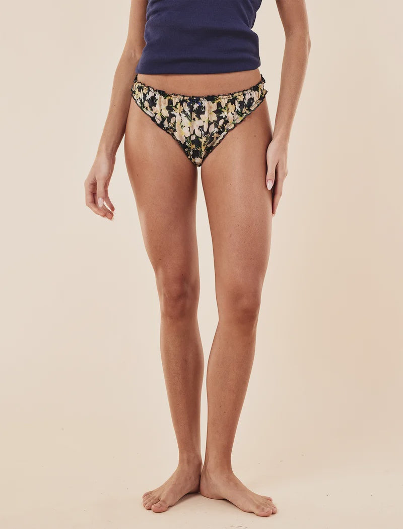 Serena Knicker
