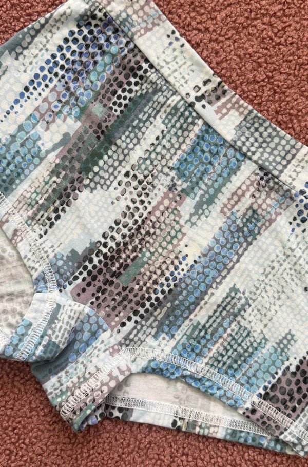 Tani Boyleg Short in Skyline