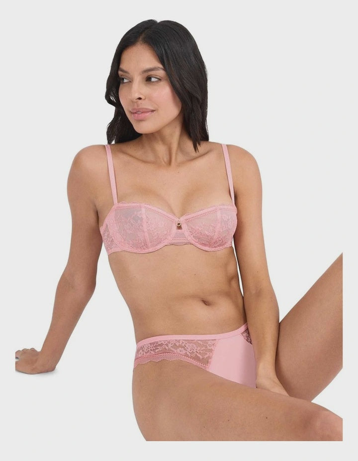 Comfort Allure Balconette Bra