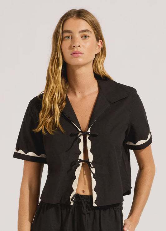 Beach Edit Tie Front Shirt in Black