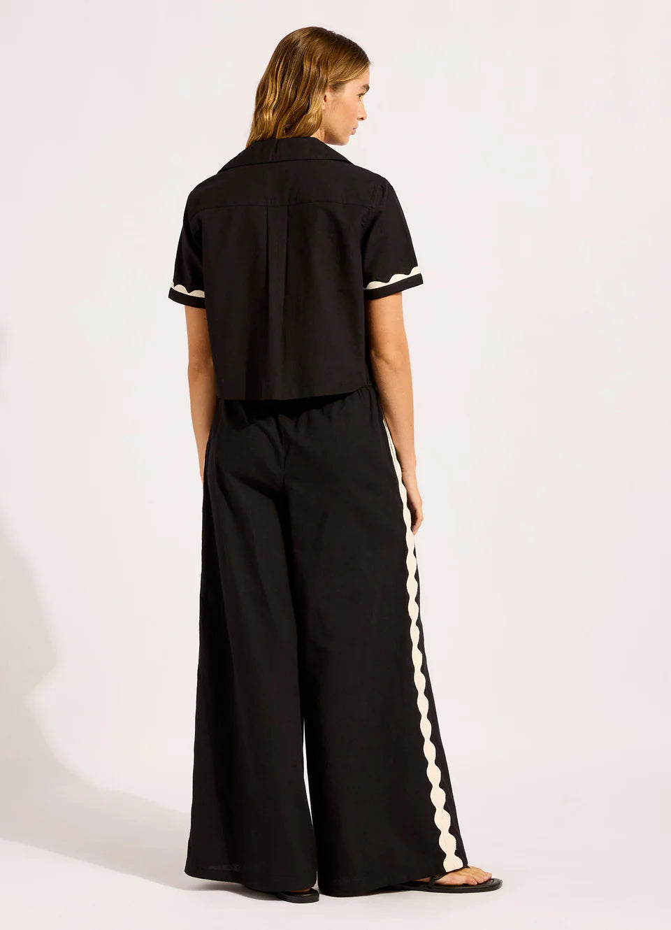 Beach Edit Tie Front Shirt in Black