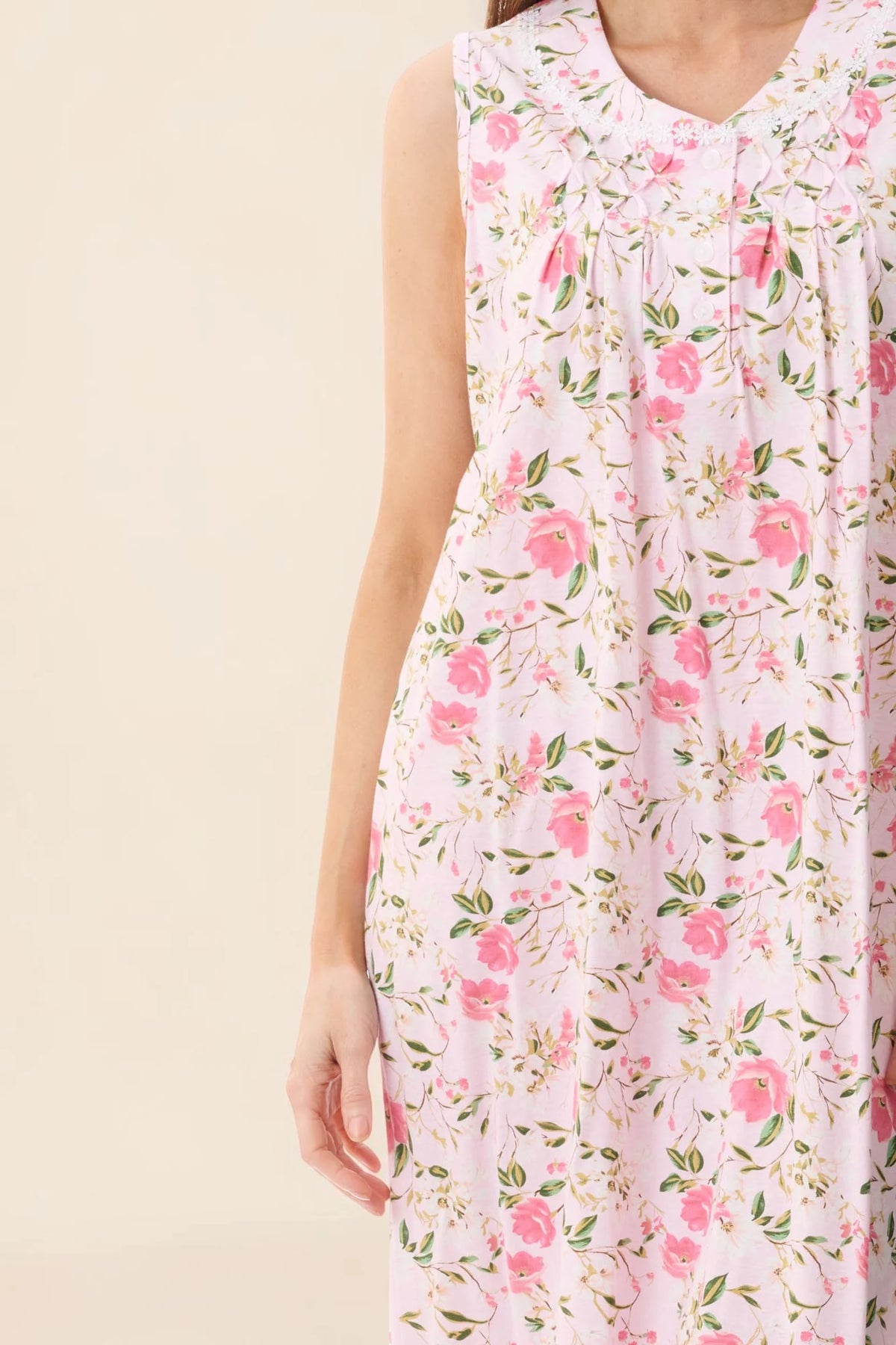 Ferrara Sleeveless short nightie by Givoni