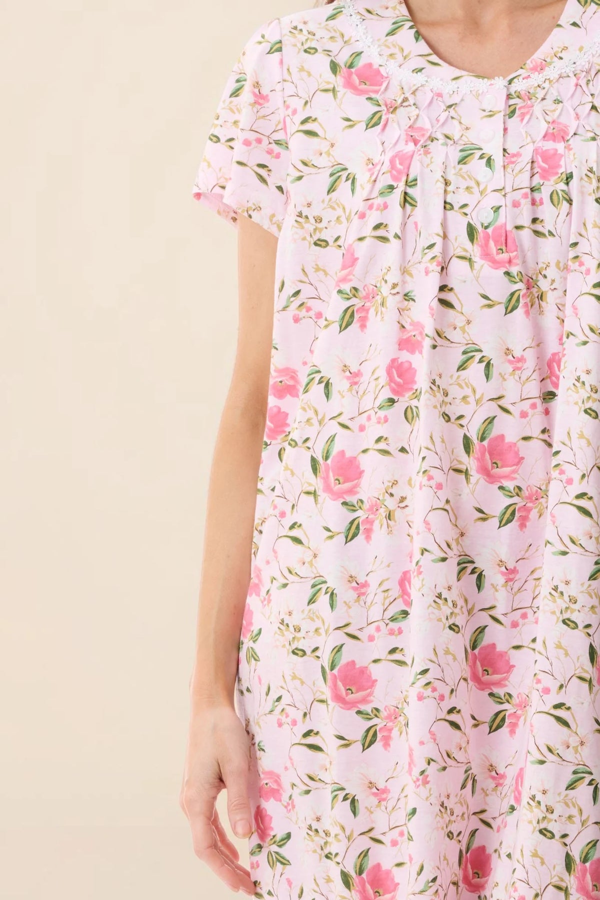 Ferrara Short sleeve short nightie by Givoni