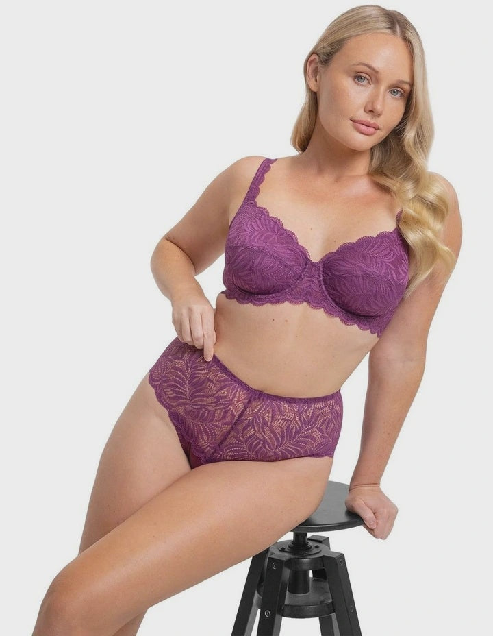 Essential Lace Balconette Bra in Flower Purple