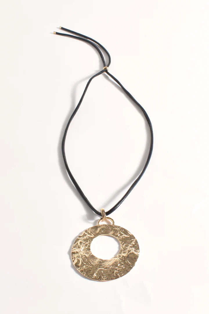 Textured Metal Adjustable Pendant Necklace in Gold