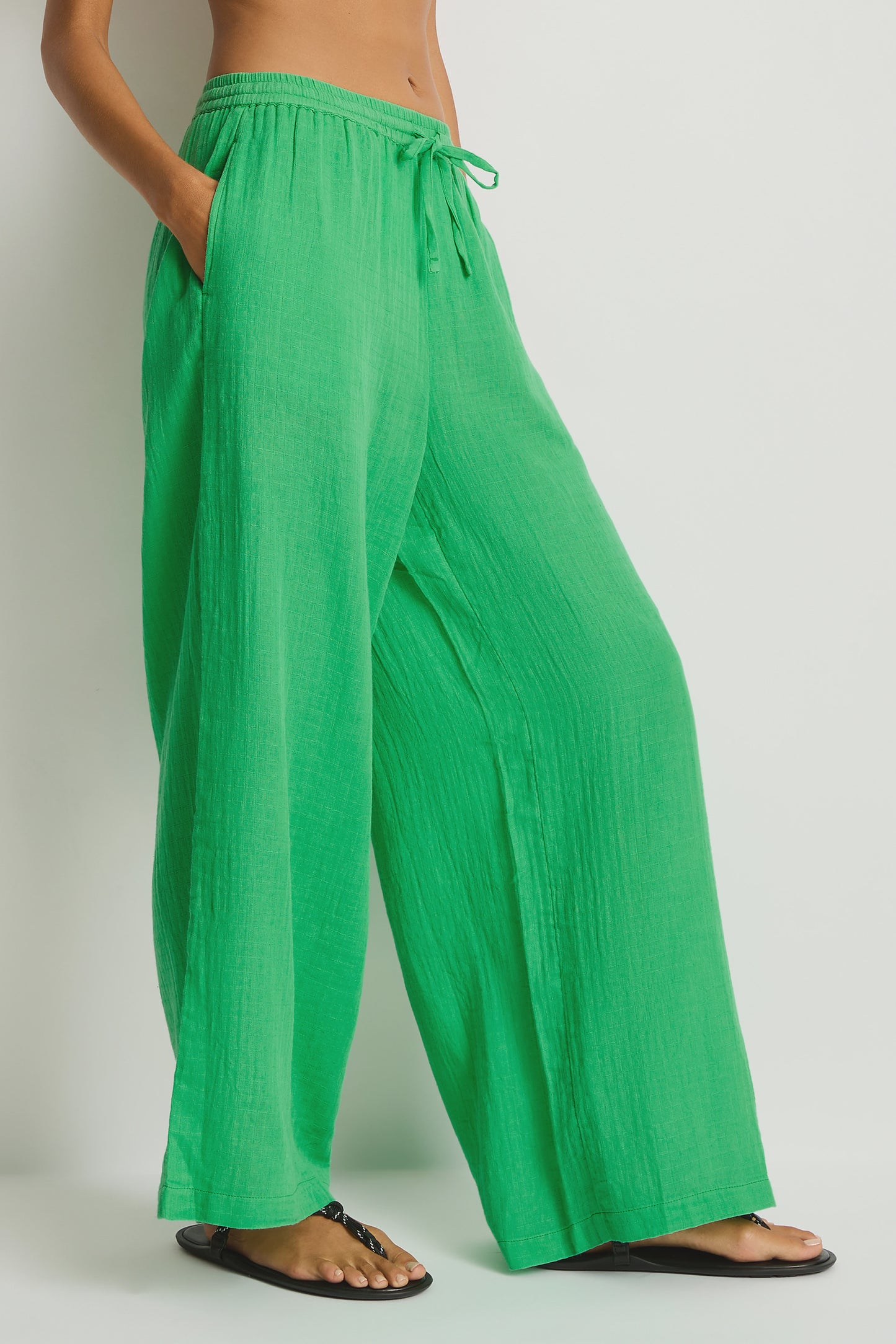 Limited Edition: Sunset Beach Pant in Kelly Green