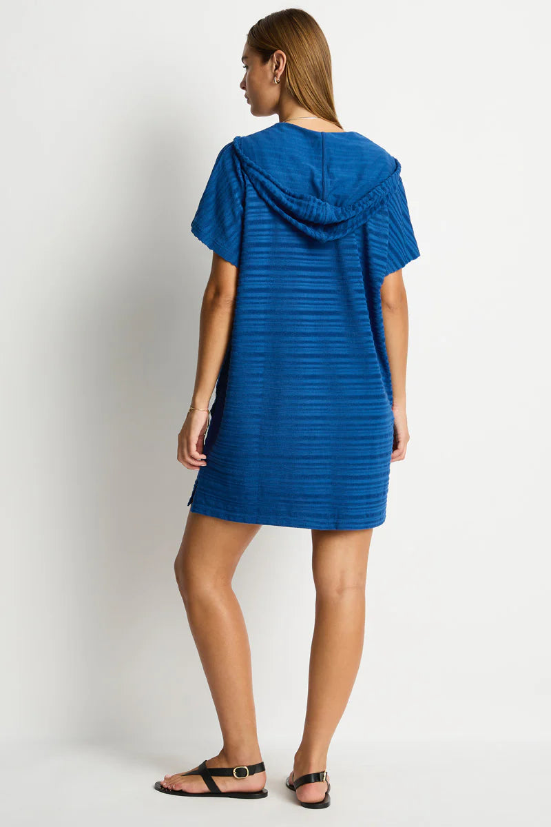 Horizon Beach Poncho in Horizon Arctic