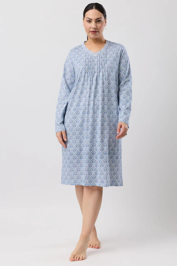ORIENTAL CROCHET NIGHTIE