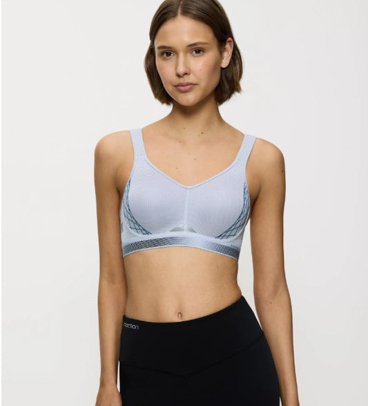 Triaction Cardio Flow Padded Bra in Platinum
