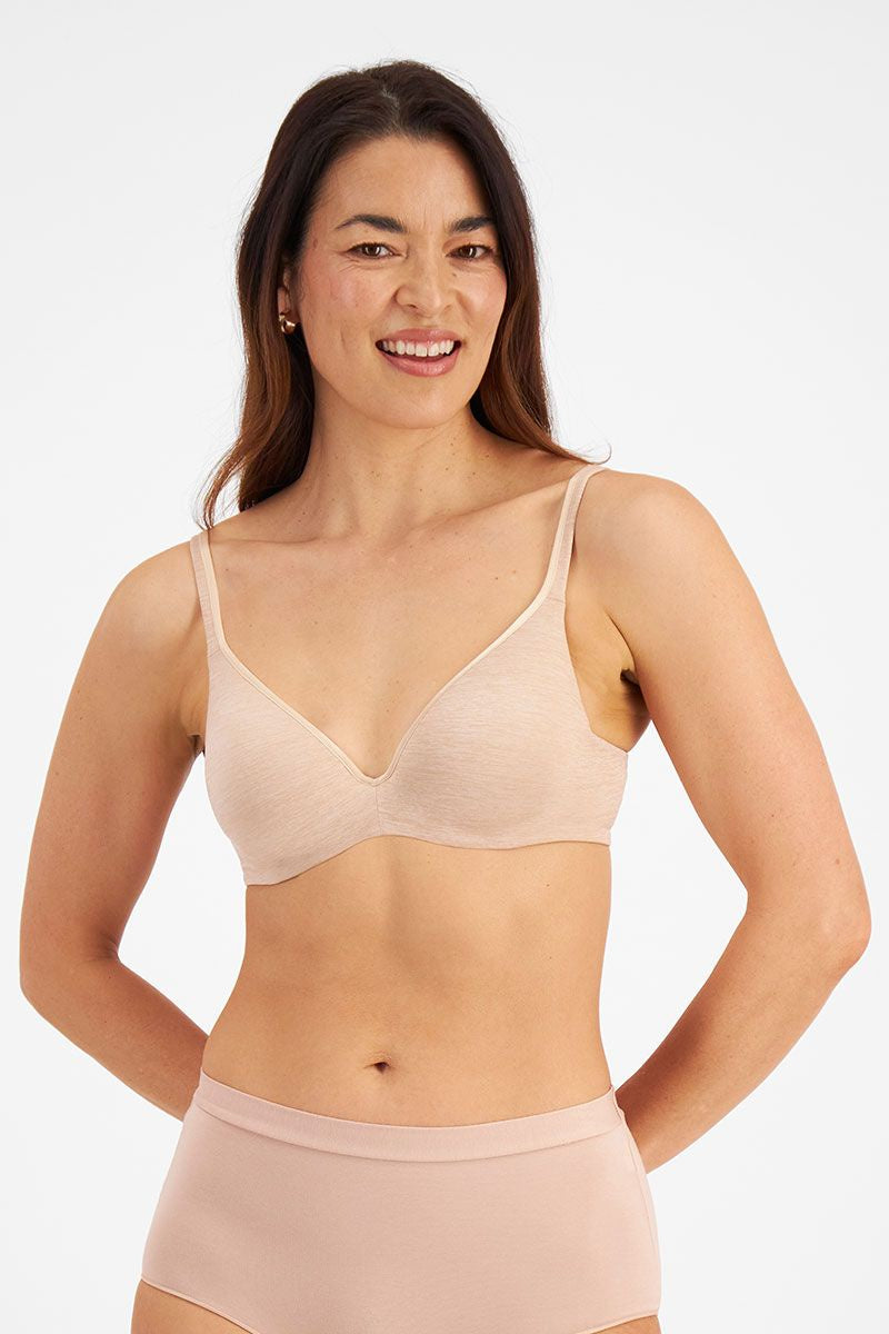 Barely There Contour Bra in Nude