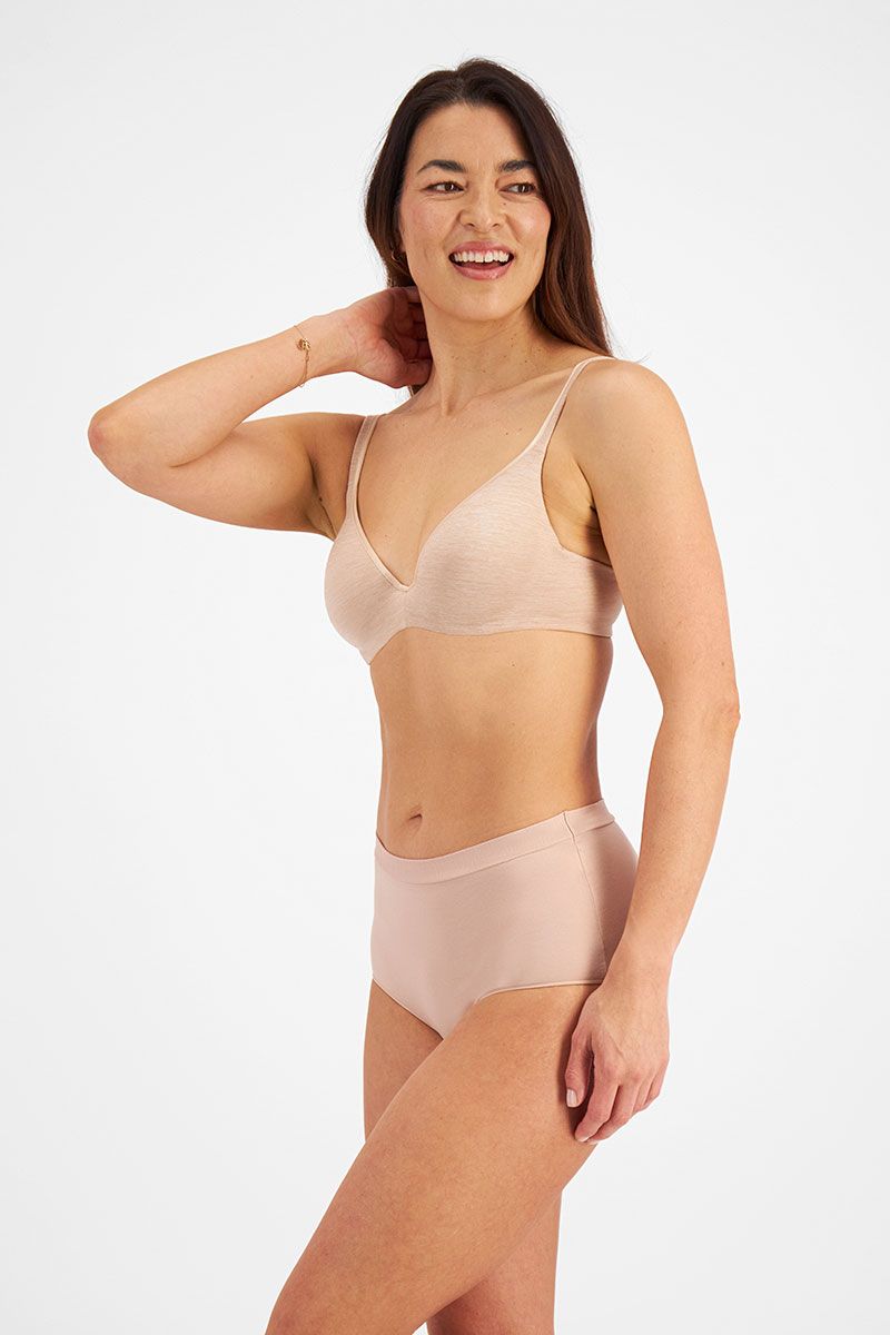 Barely There Contour Bra in Nude
