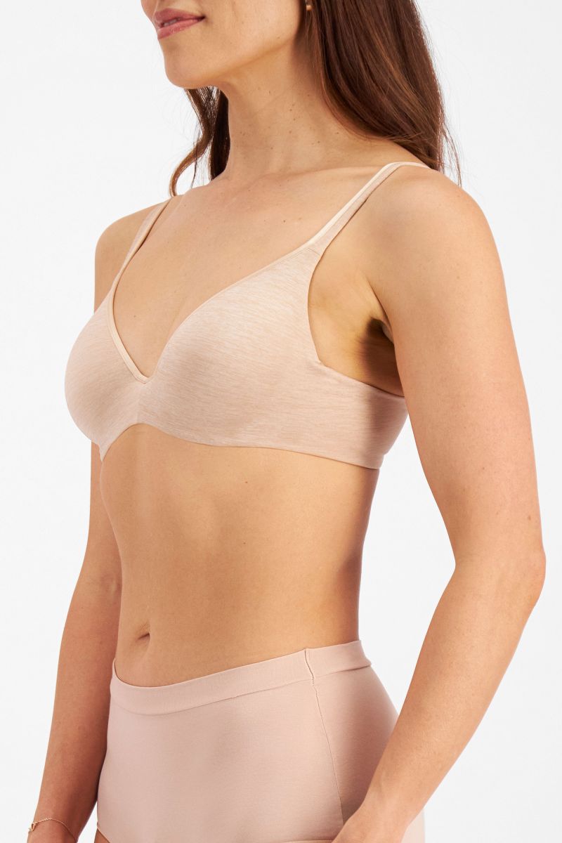 Barely There Contour Bra in Nude