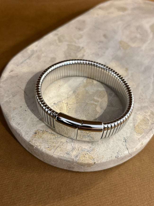 Bold Snake Magnetic Bangle in Silver