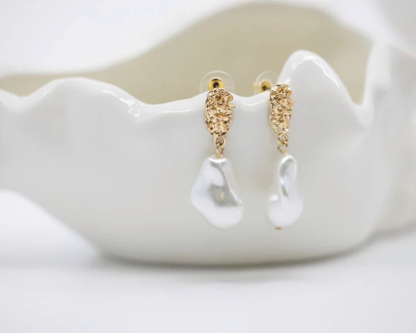 Emellia Earring - 18K Gold with Pearl Drop