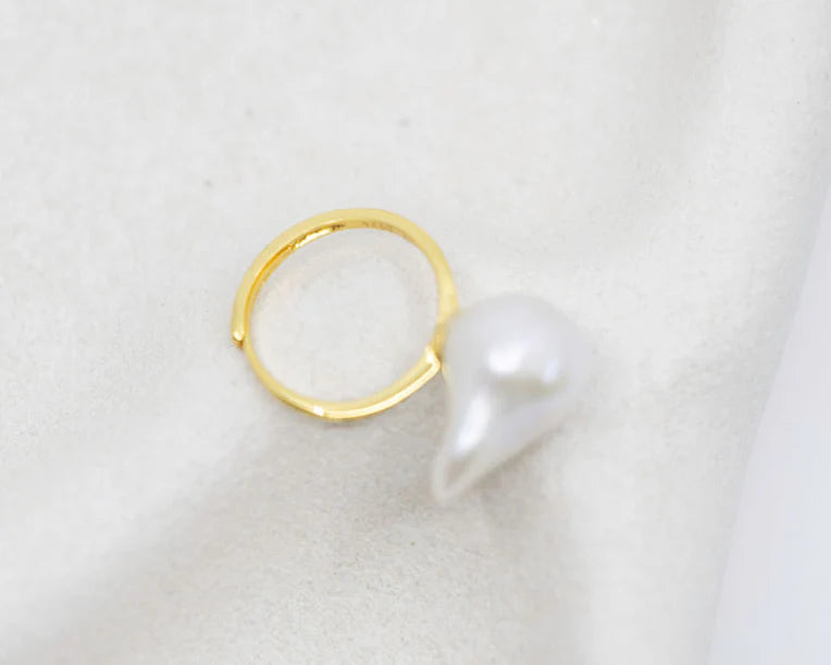 Aria Ring - Freshwater Pearl