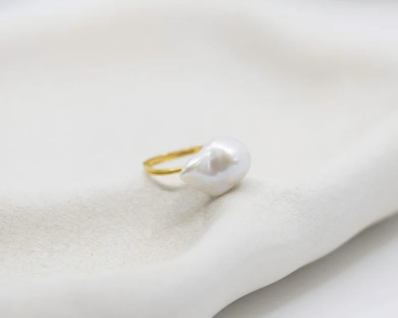 Aria Ring - Freshwater Pearl