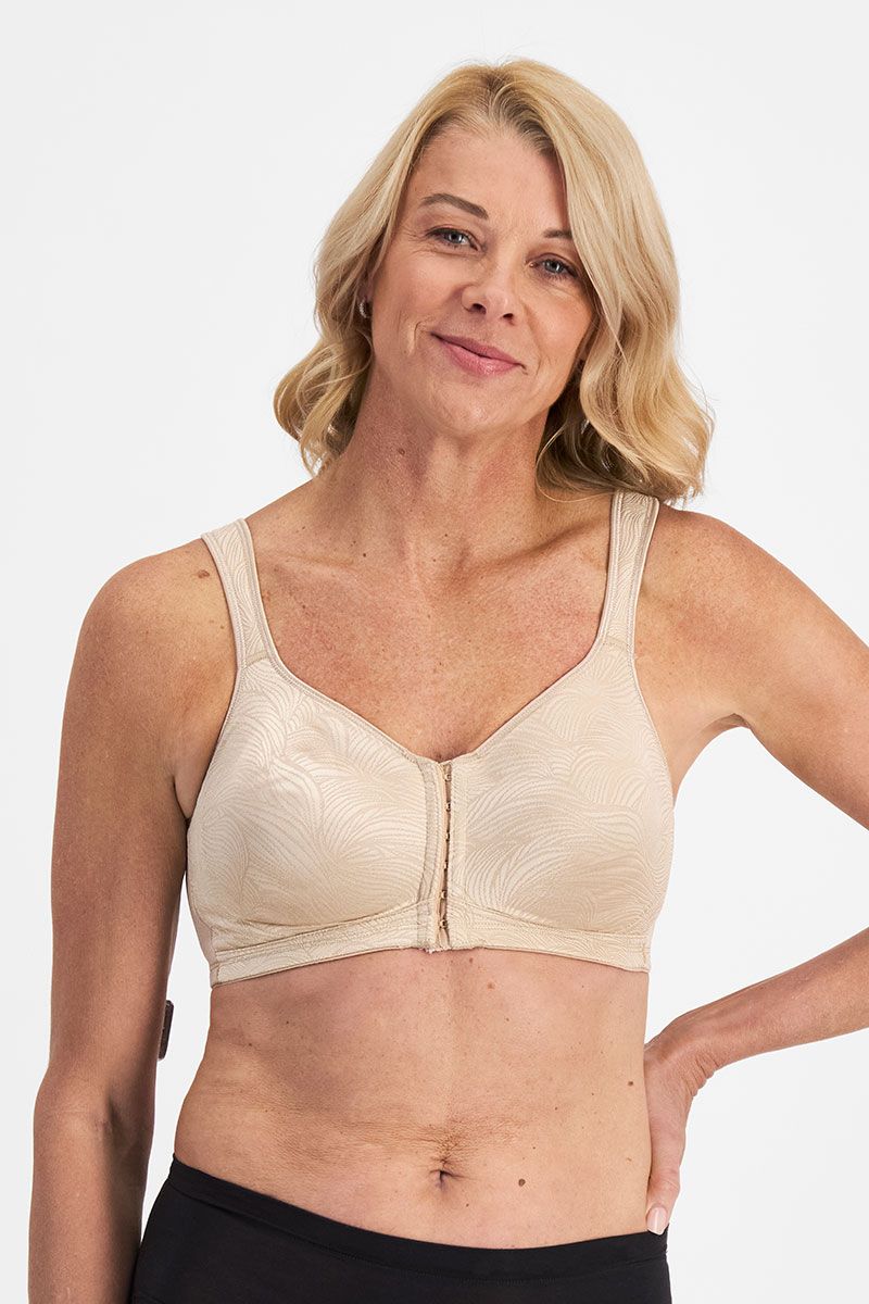 FRONT CLOSE POSTURE