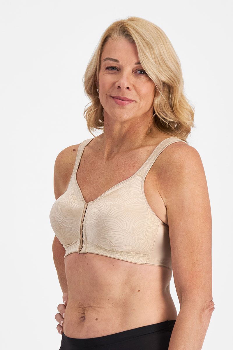 FRONT CLOSE POSTURE