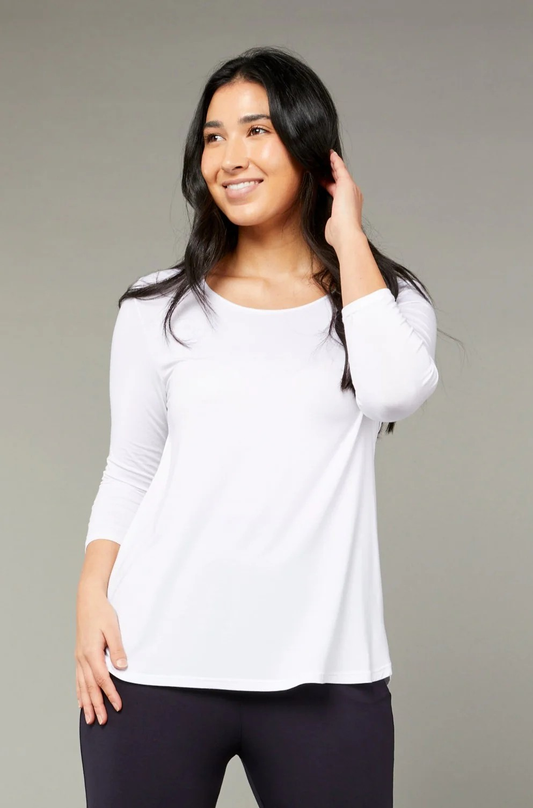 3/4 Sleeved Scooped Hem