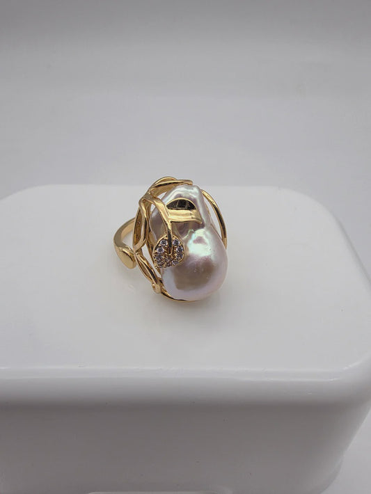 Jaspen Ring - 18K Gold with Freshwater Baroque Pearl