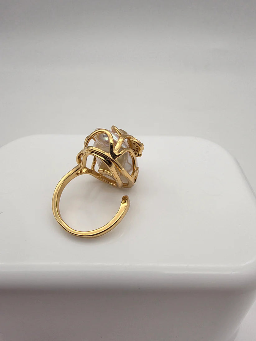 Jaspen Ring - 18K Gold with Freshwater Baroque Pearl