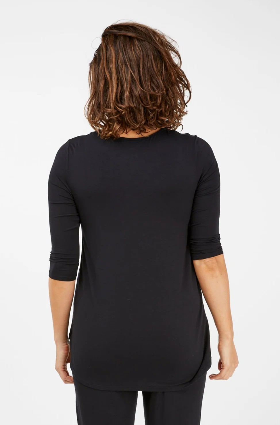 3/4 Sleeved Scooped Hem